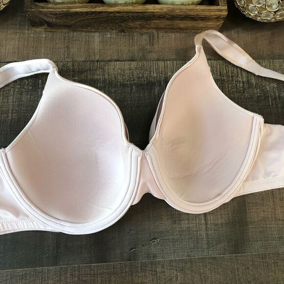 Maidenform Soft Pink and Charcoal Bras - Picture 4 of 13